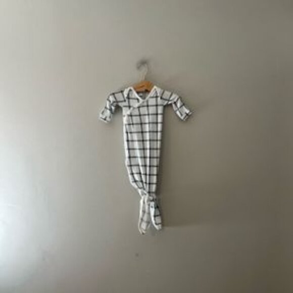 $14 ADD ON‎ Copper Pearl baby gown Nested Bean Little Sleepies Ergo Baby - Picture 1 of 4